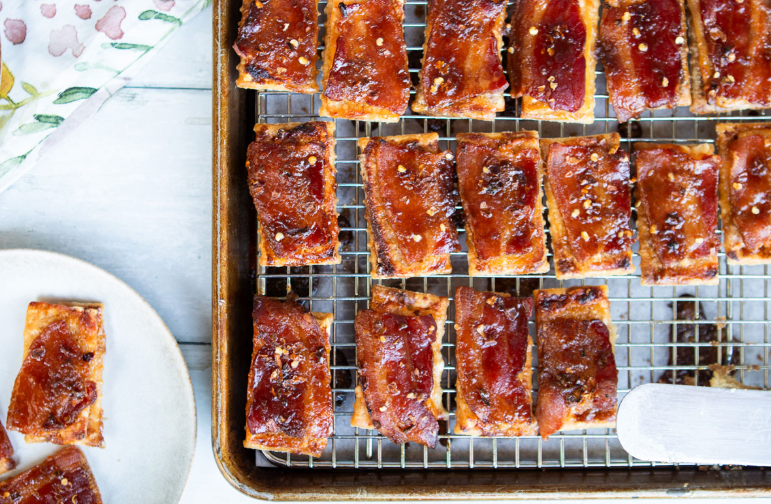 Parmesan Candied Bacon Crackers