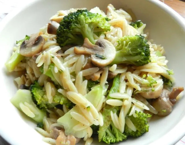 Summer Orzo Salad -Organic Balsam Farms Broccoli & Arugula, Woodland Mushrooms, Garden Herbs, Lemon Vinaigrette (quart)