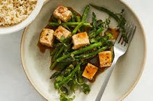 Load image into Gallery viewer, Stir Fry Organic Black Pepper Tofu, Daikon &amp; Broccolini (serves 3-5)
